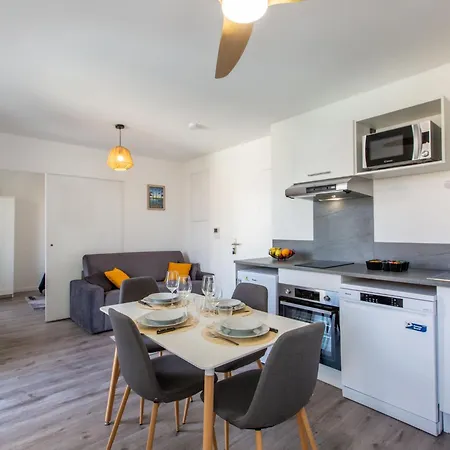 Cap Ocean-2 By Interhome