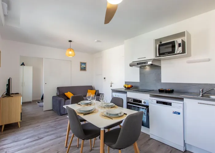 Cap Ocean-2 By Interhome